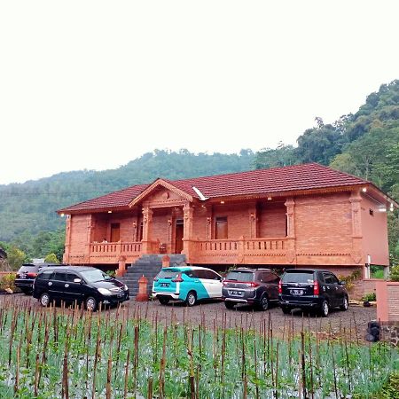 Villa Pringgitan Tawangmangu Kültér fotó