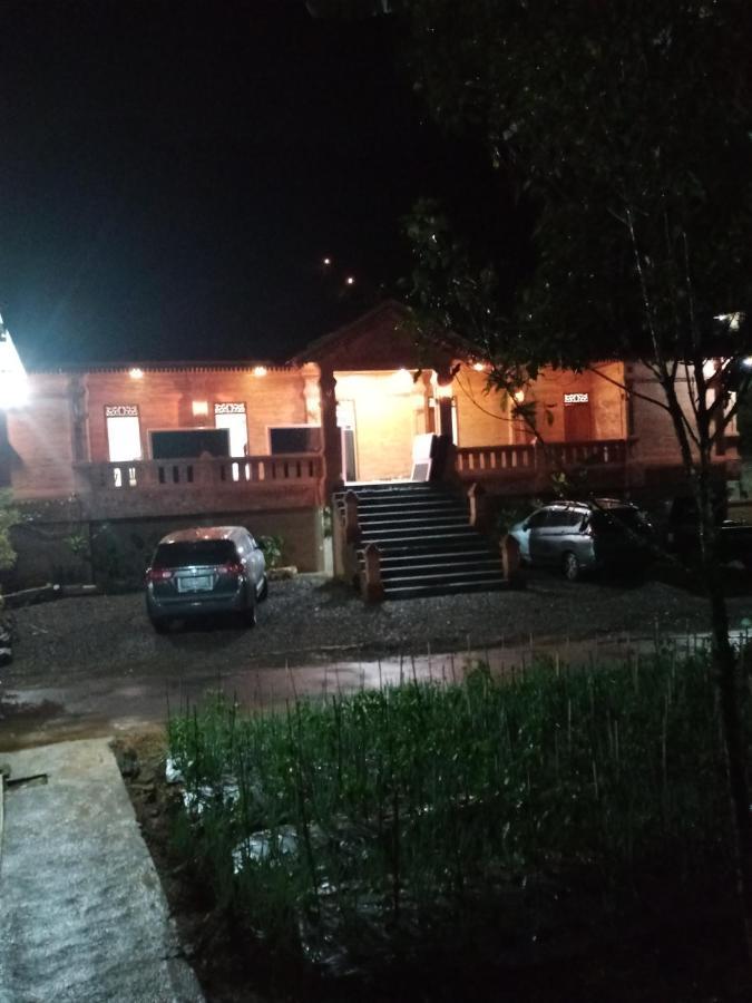 Villa Pringgitan Tawangmangu Kültér fotó